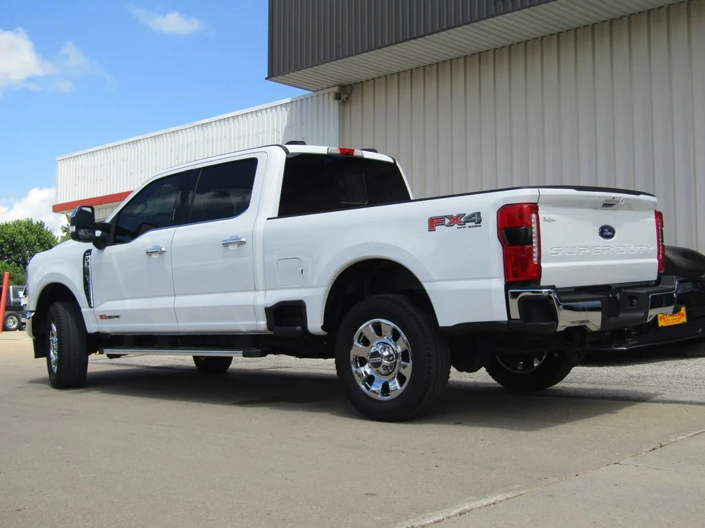 Used 2024 Oxford White Ford Lariat image 10