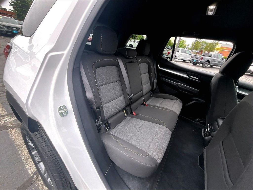 Used 2026 White GMC Elevation image 15