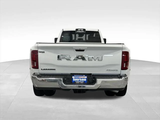 New 2026 Bright White Clear-Coat Exterior Paint RAM LARAMIE image 7