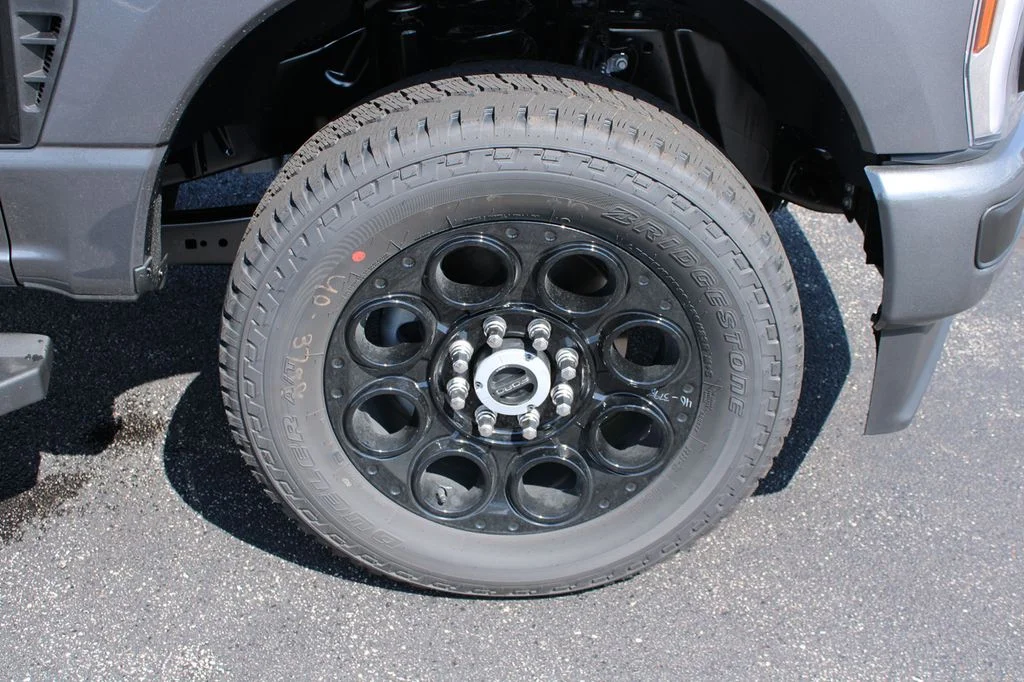 New 2026 Carbonized Gray Metallic Ford F-250® XLT image 21
