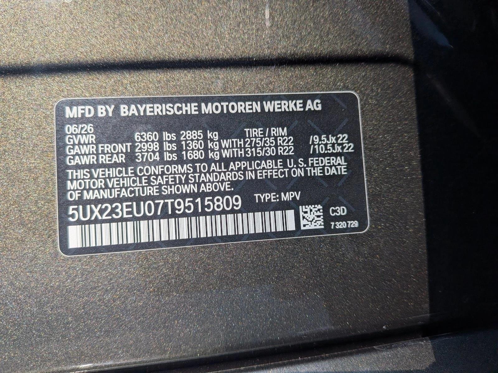 Used 2026 Manhattan Green Metallic BMW xDrive40i image 17