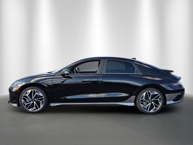 Used 2024 Hyundai IONIQ 6 SEL with VIN KMHM34AA1RA059536 for sale in Stuart, FL