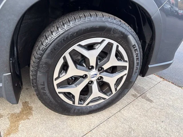 Certified Used 2021 Gray Subaru Premium image 22