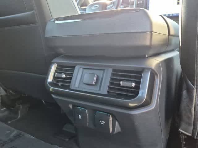 Used 2022 Oxford White Ford XLT image 20