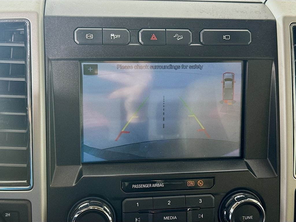 Used 2019 Black Metallic Ford Lariat image 14