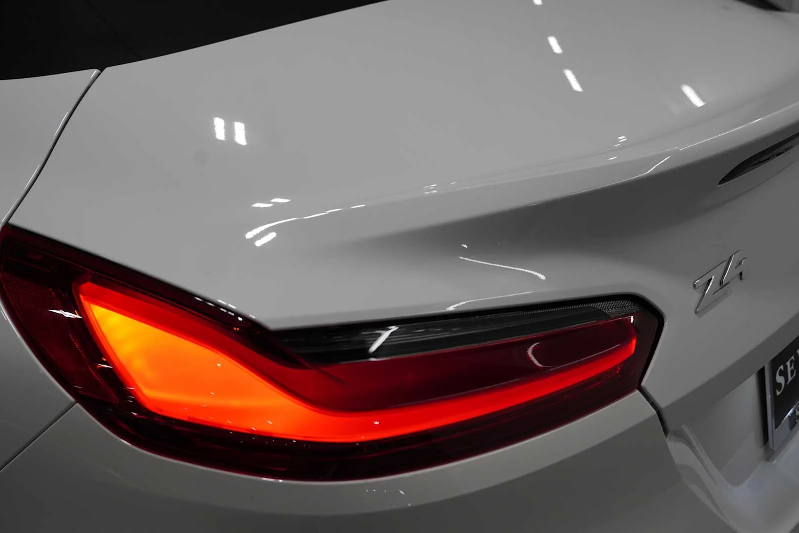 New 2026 Alpine White BMW sDrive30i image 8
