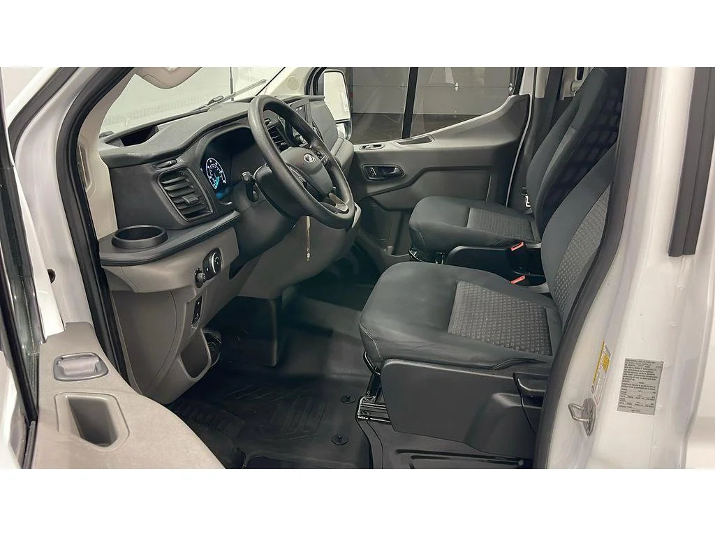 Used 2024 Oxford White Ford 130 WB 3.5L V6 1 Owner image 26