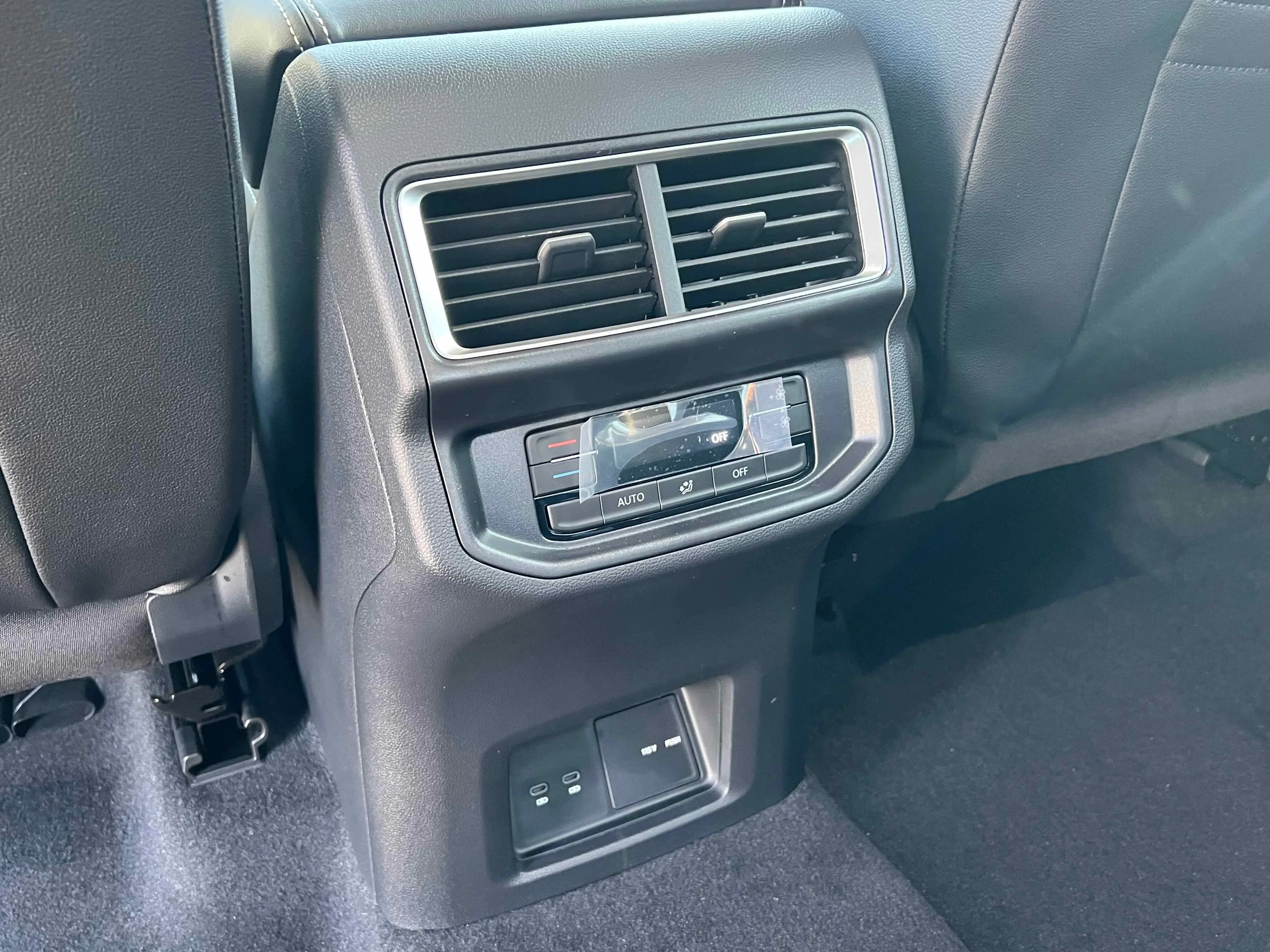 New 2026 Opal White Volkswagen 2.0T SE w/Technology image 19