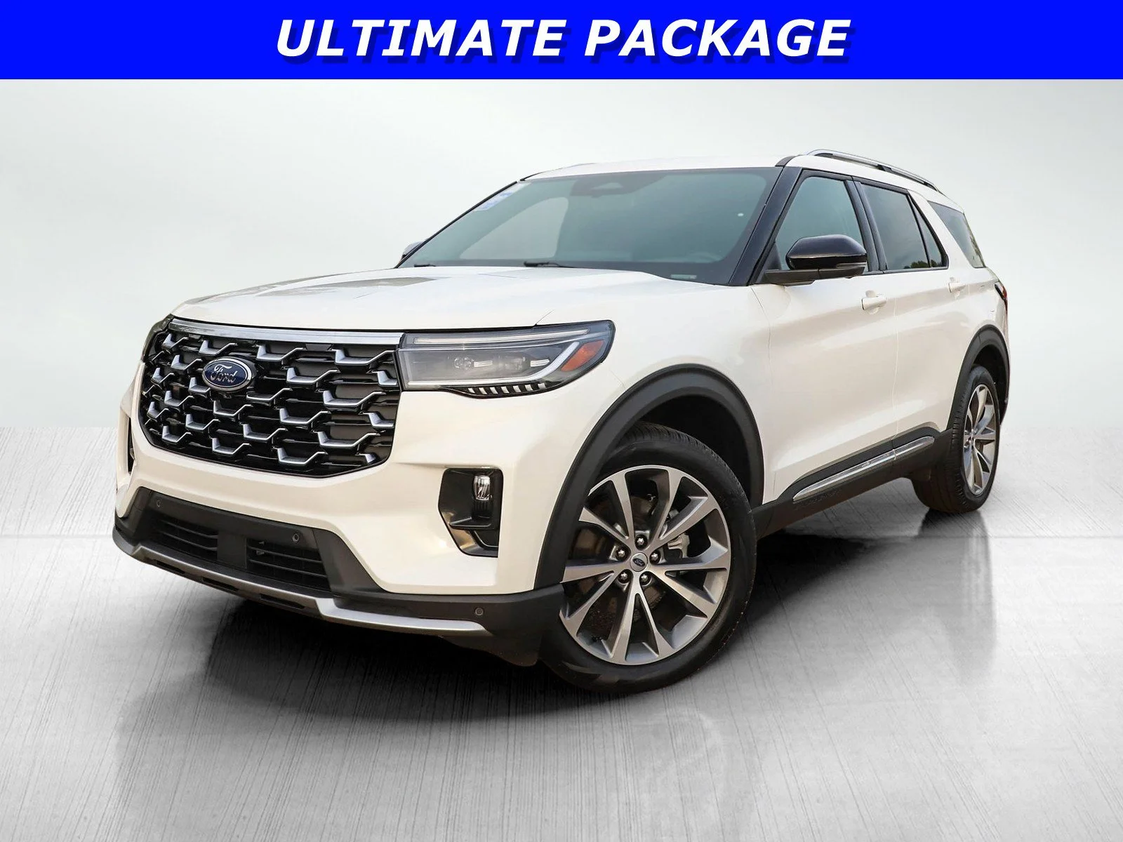 Used 2025 White Metallic Ford Platinum image 1