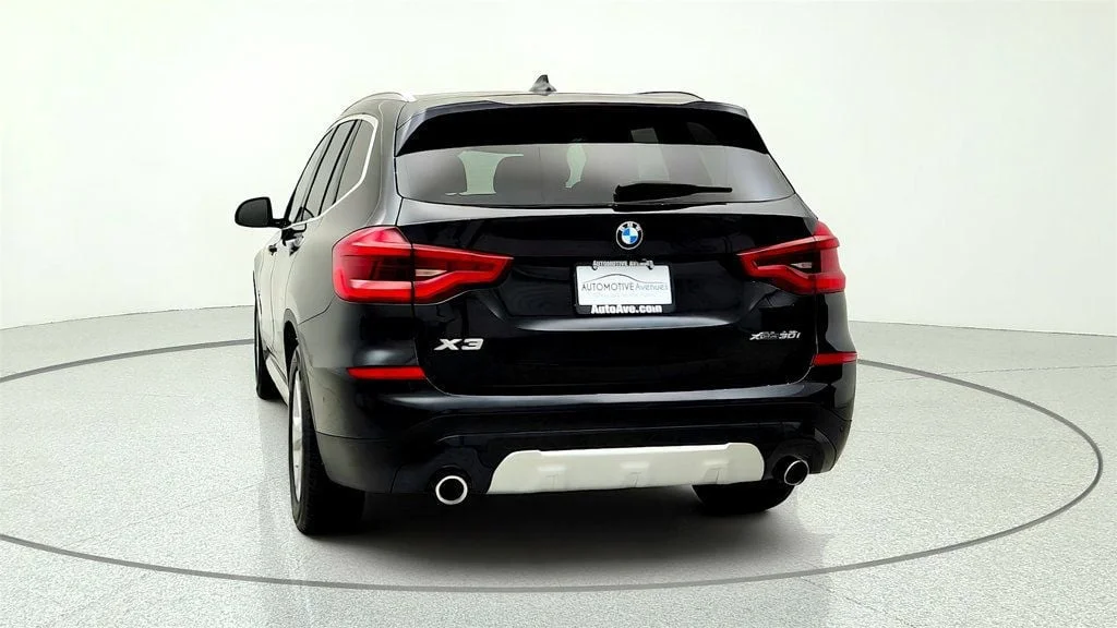 Used 2019 Black Sapphire Metallic BMW xDrive30i SAV w/ Convenience & Driving Assistance Pkgs + Nav image 6