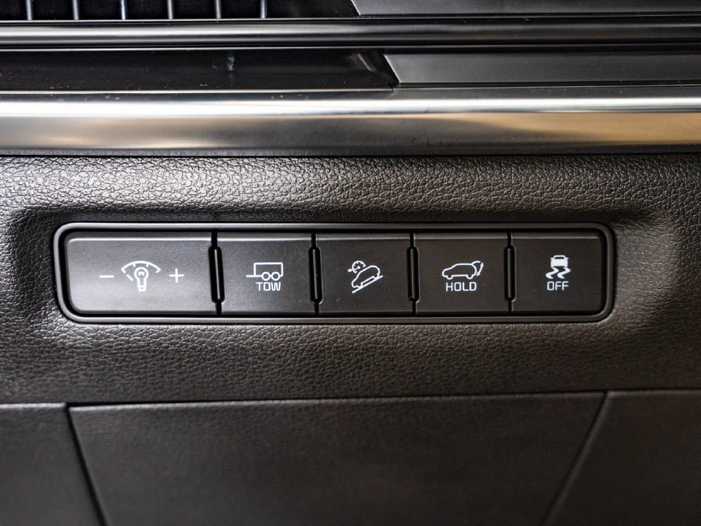 Used 2023 Wolf Gray Kia SX-Prestige X-Line image 27