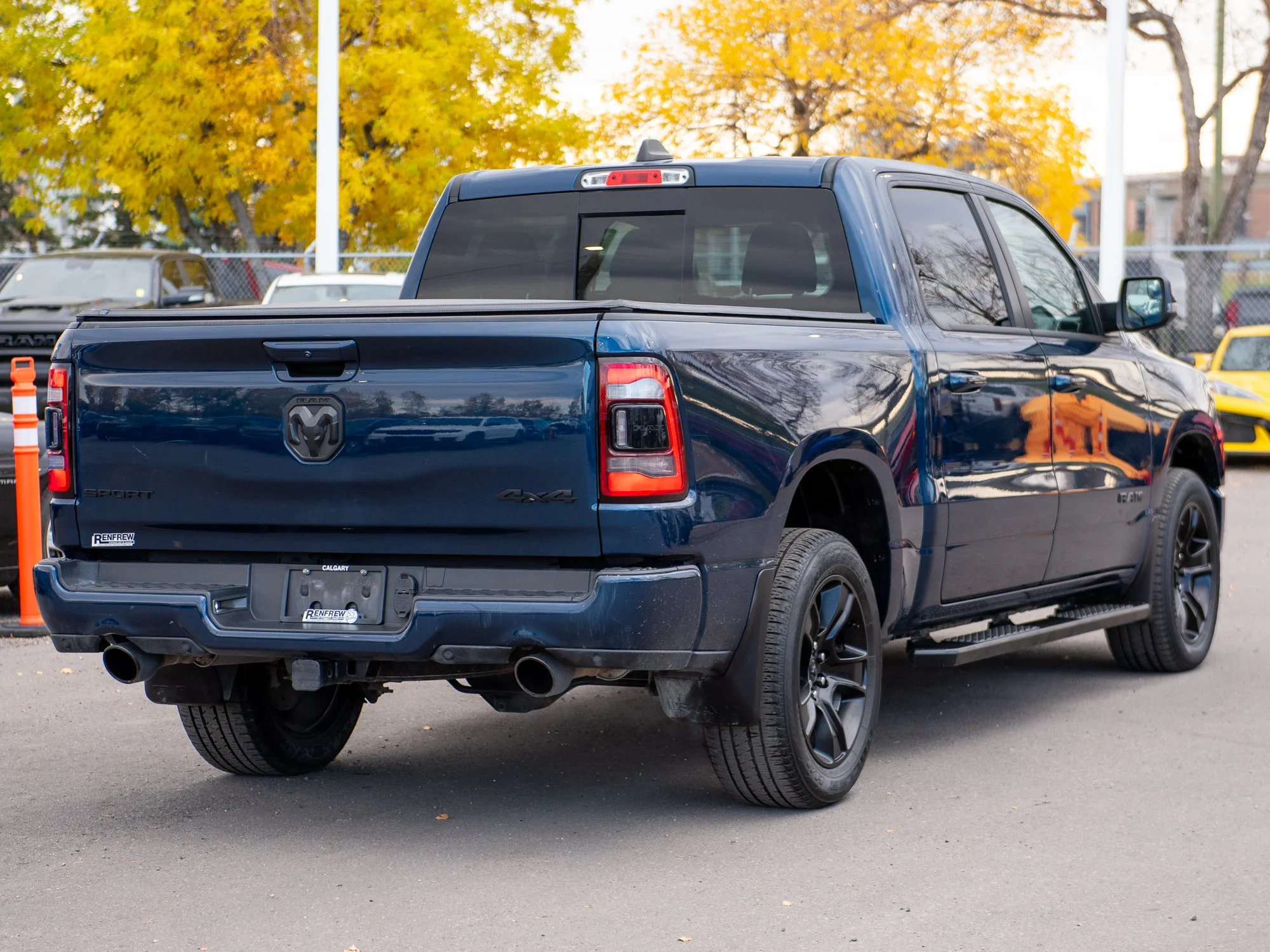 Used 2023 Blue RAM Sport* Crew Cab 4x4, Heated Leather, Remote Start, Alpine Audio image 16