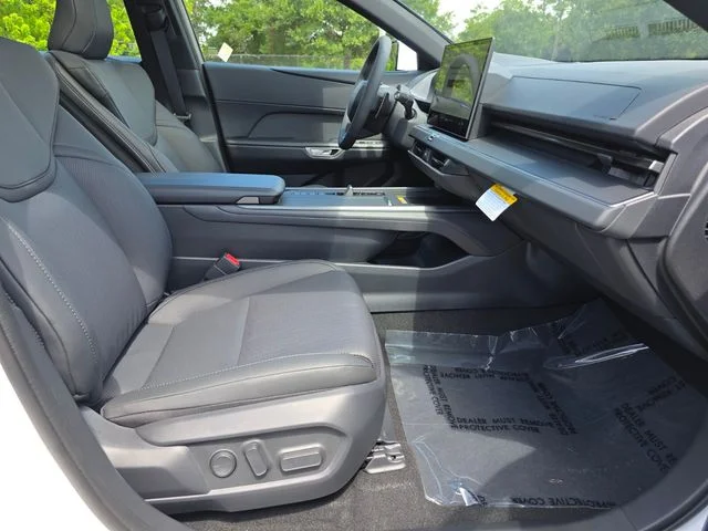 New 2026 Ultra White Lexus PREMIUM image 10