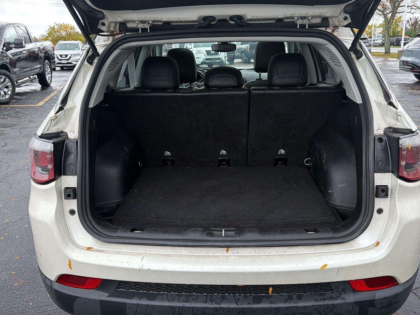 Used 2019 Pearl White Tri-Coat Jeep Limited image 5