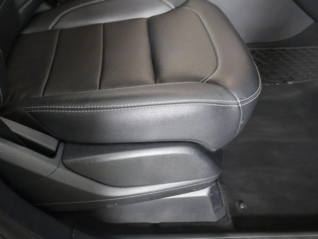 Used 2014 Polar White Mercedes-Benz ML 350 image 30