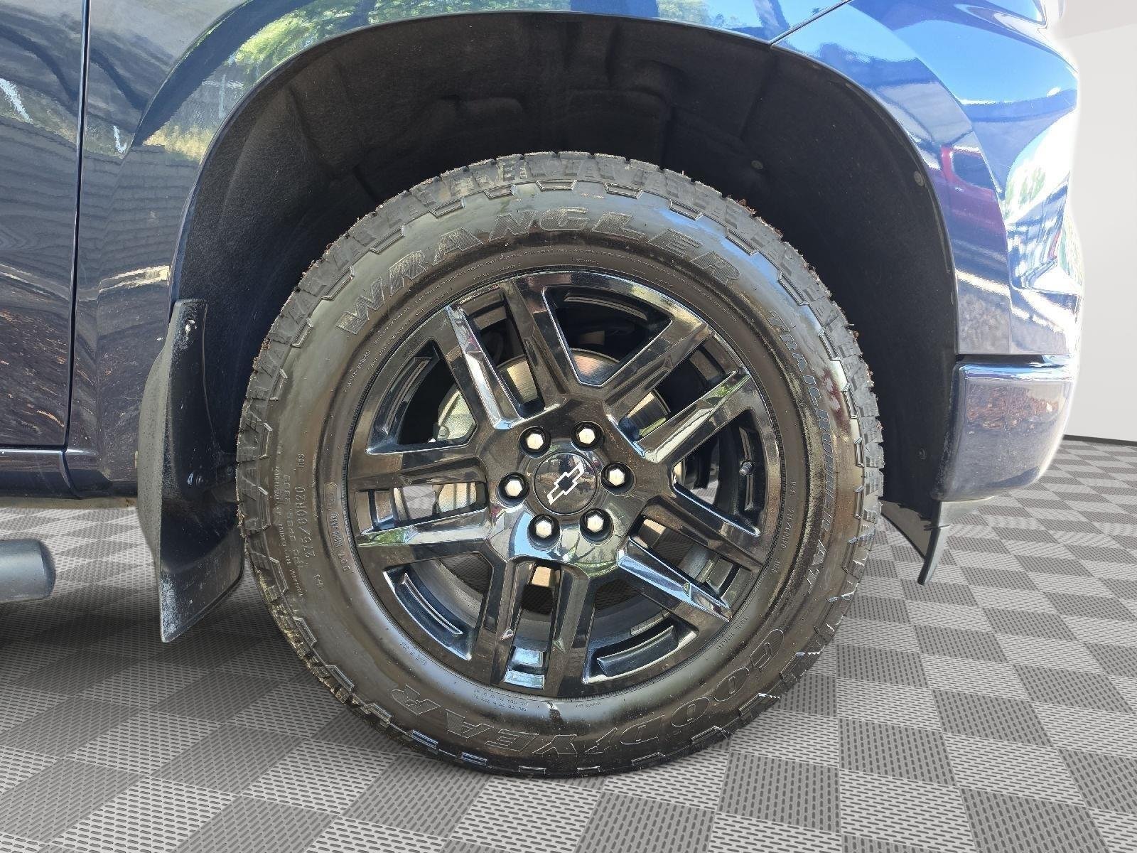 Used 2023 Northsky Blue Metallic Chevrolet RST image 50
