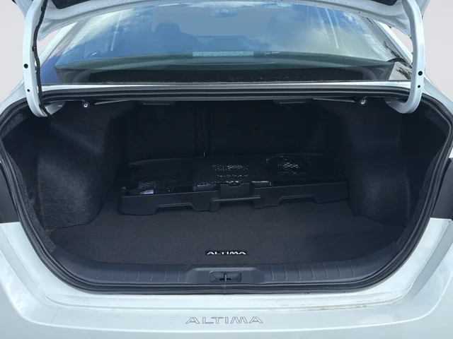New 2026 White Nissan 2.5 SV image 35