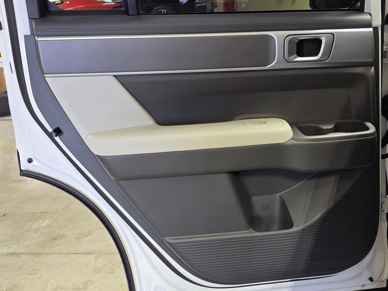 New 2026 Serenity White Hyundai SE image 13