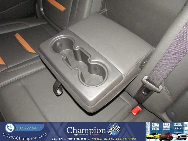 Used 2025 Summit White GMC AT4 image 27