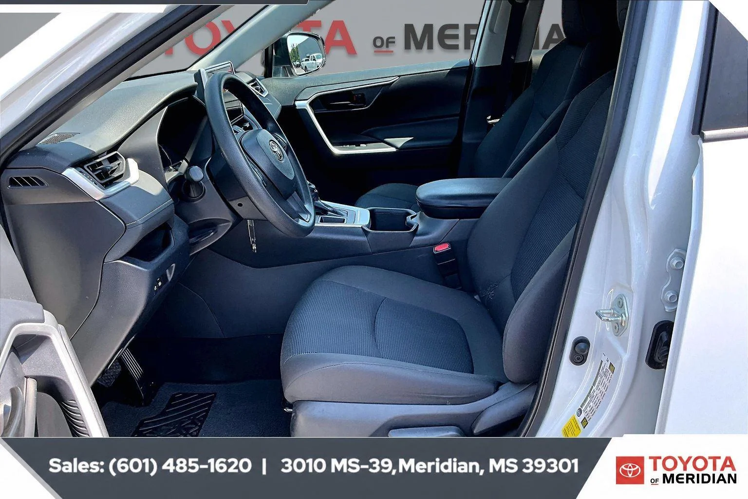 Used 2024 Ice Cap Toyota LE image 18