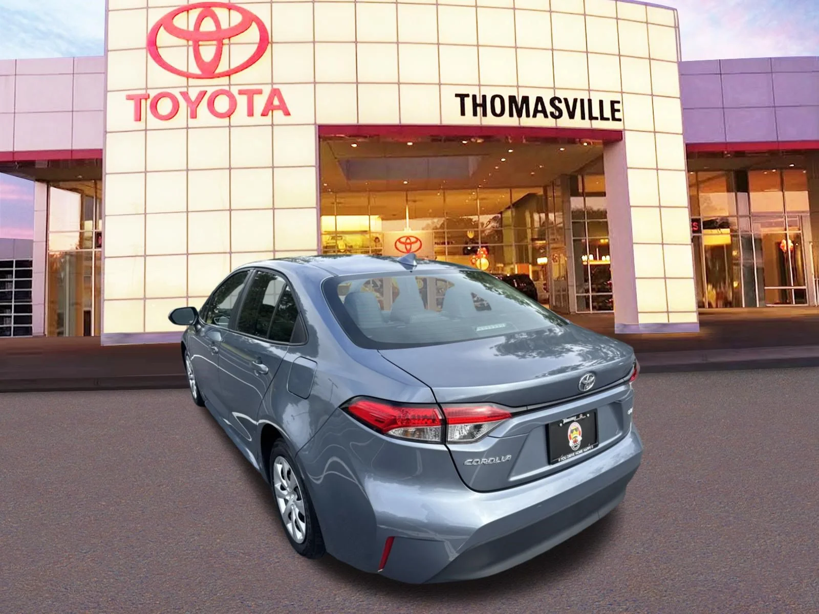 Used 2025  Toyota  image 7