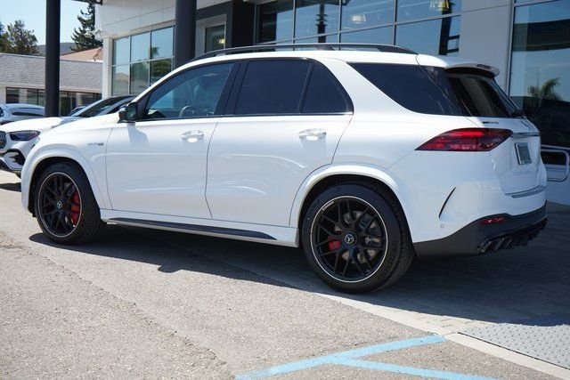 New 2026 MANUFAKTUR Moonlight White Metallic Mercedes-Benz AMG® GLE 63 S 4MATIC+ SUV image 6