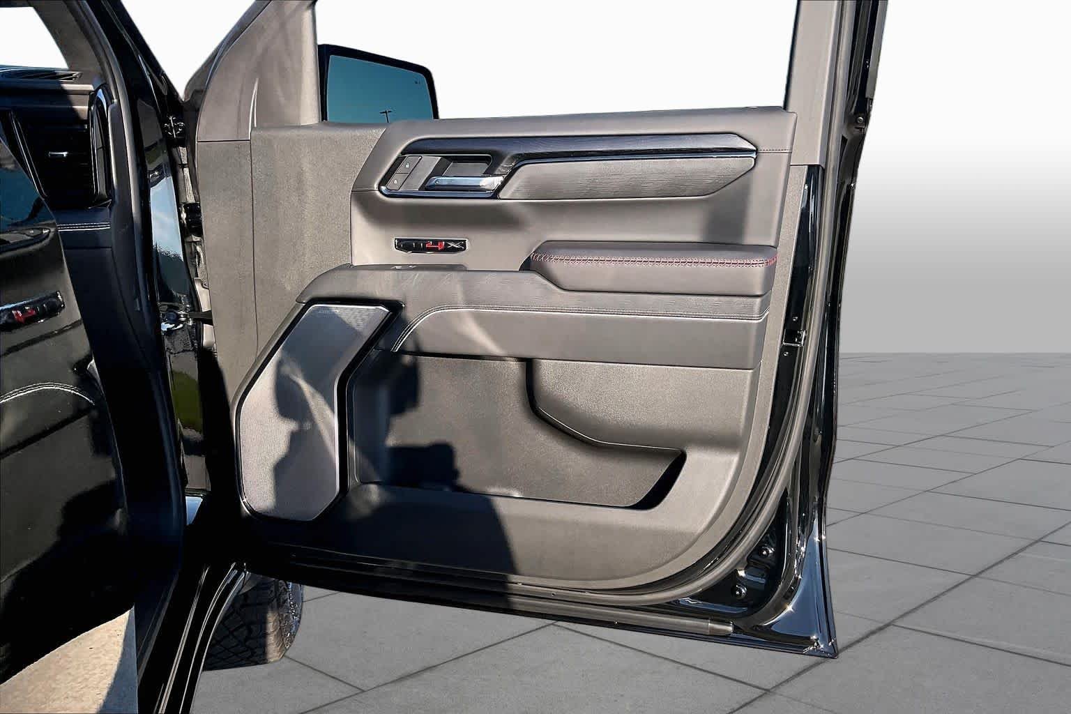 Used 2026 Onyx Black GMC AT4X image 23