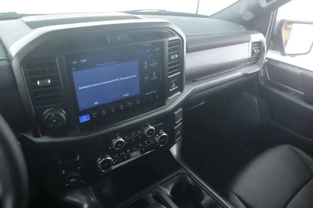 Used 2025 Gray Ford Lariat image 29