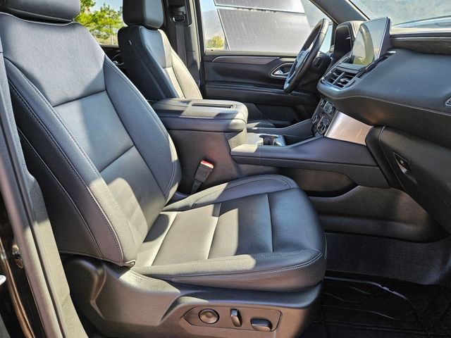 Used 2024 Black Chevrolet Z71 image 31