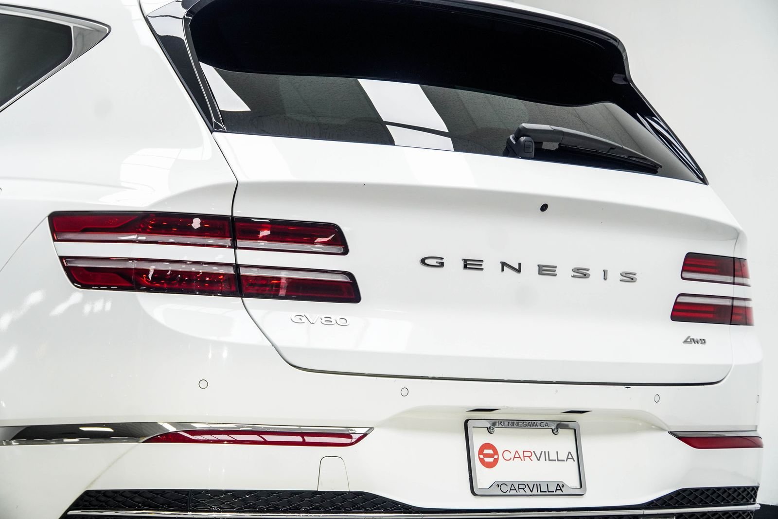 Used 2025 White Genesis 2.5T image 13