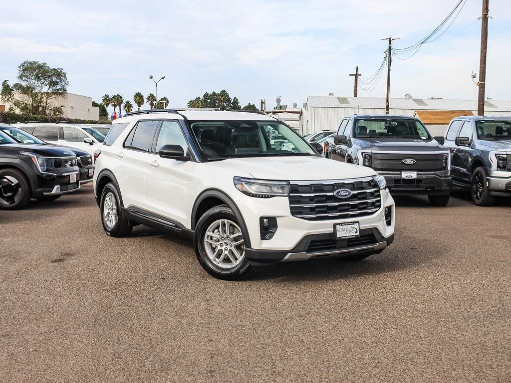 2026 Ford Explorer's photo