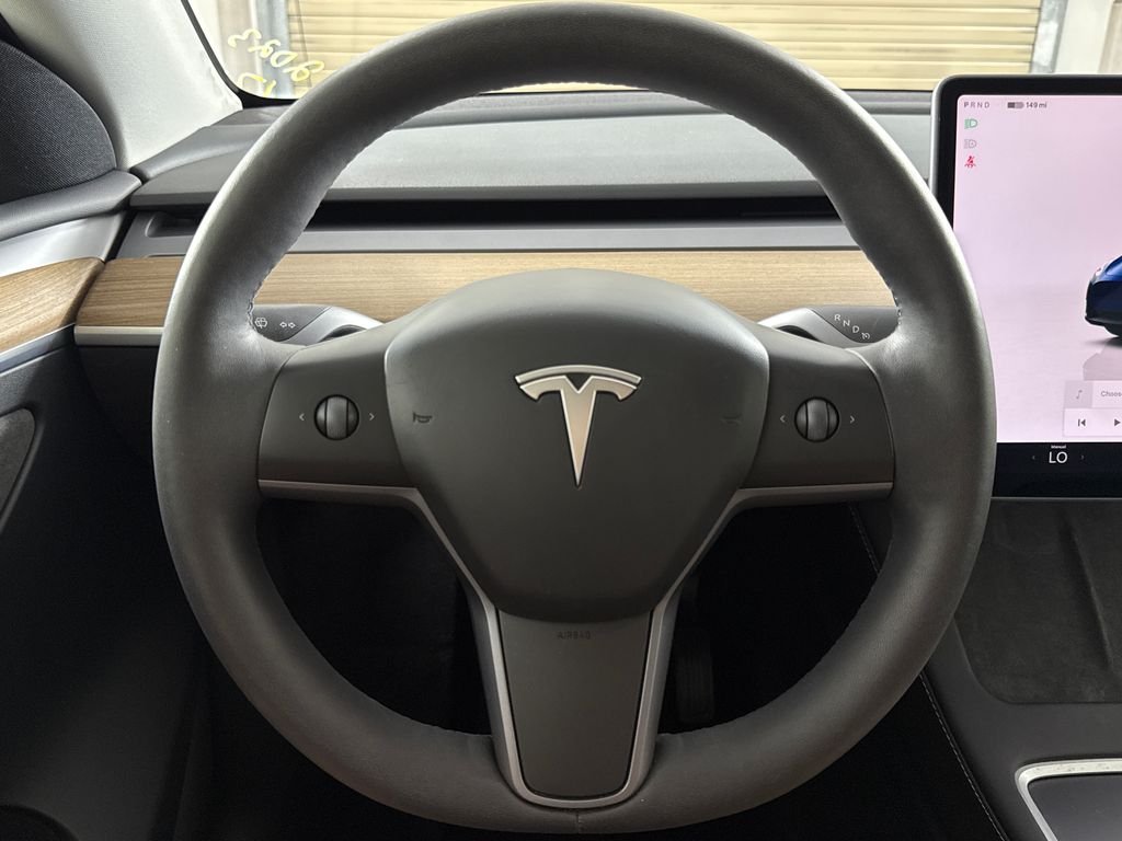 Used 2023  Tesla Long Range image 13