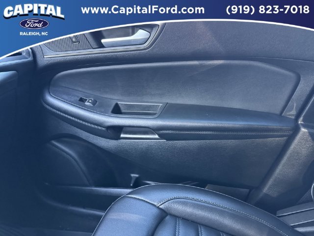 Used 2023 Gray Ford SEL image 29