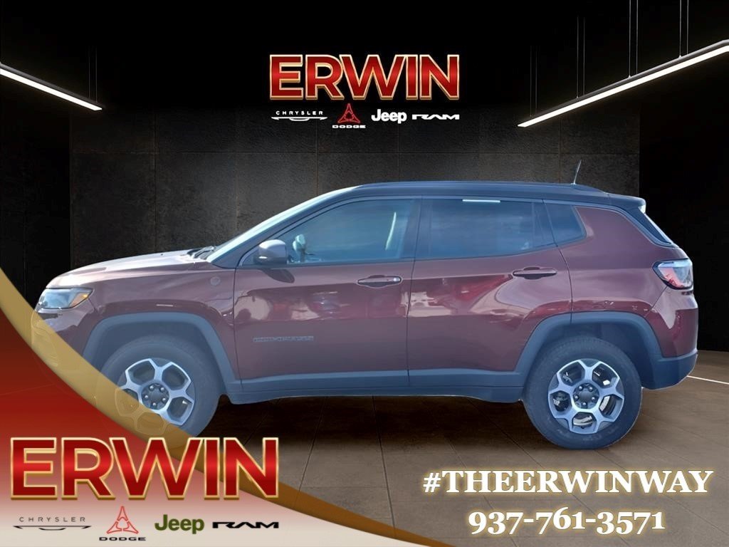 Certified Used 2022 Velvet Red Pearl Coat Jeep Trailhawk image 12