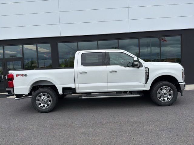 New 2026 Star White Metallic Tri-Coat Ford F-350® Lariat® image 2