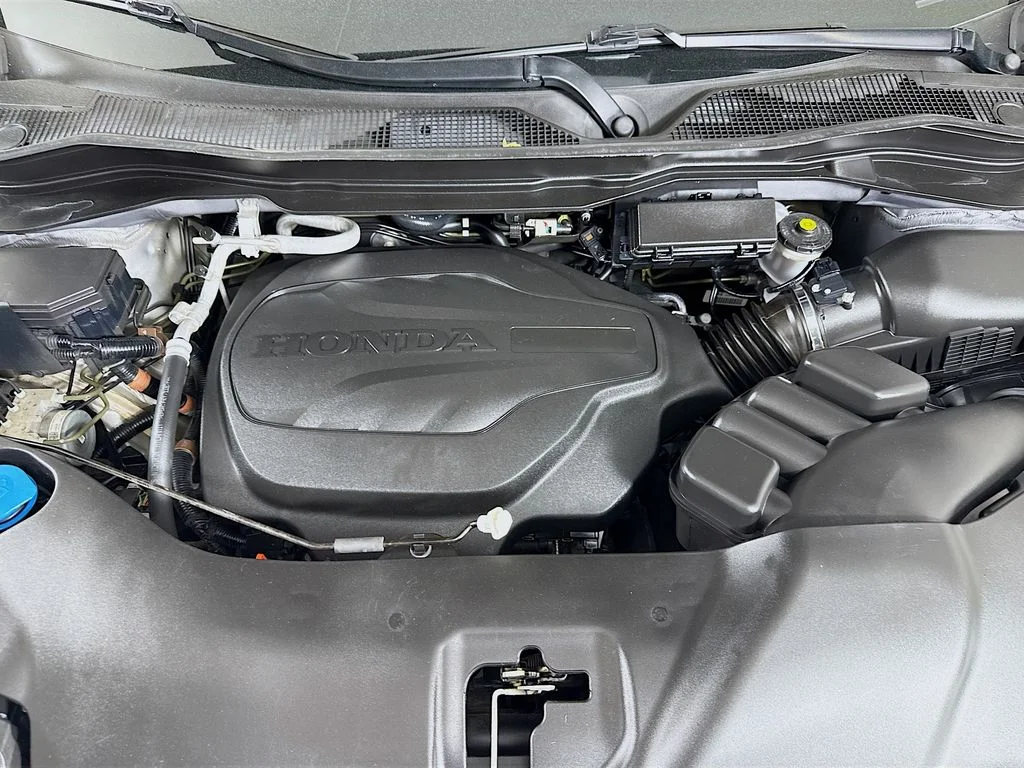 Used 2022 Lunar Silver Metallic Honda Special Edition image 32