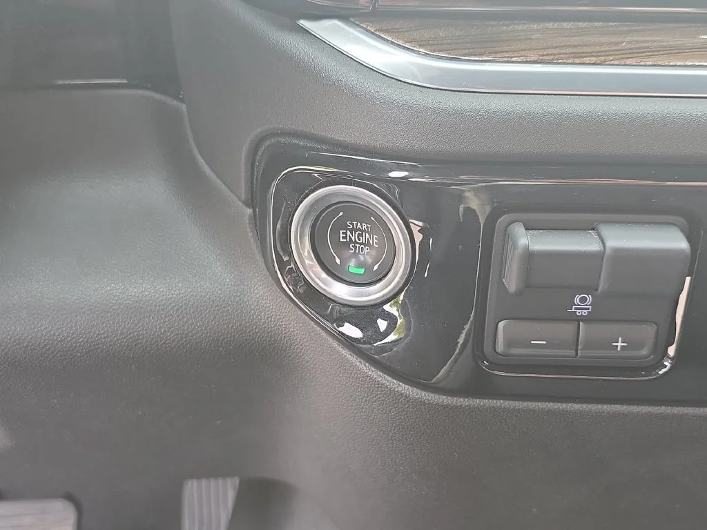 2023 Chevrolet Silverado 1500 RST - Photo 17