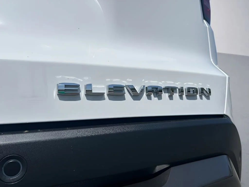 New 2026 Summit White GMC Elevation image 33