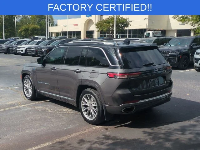 Used 2022 Gray Jeep Summit 4xe image 3