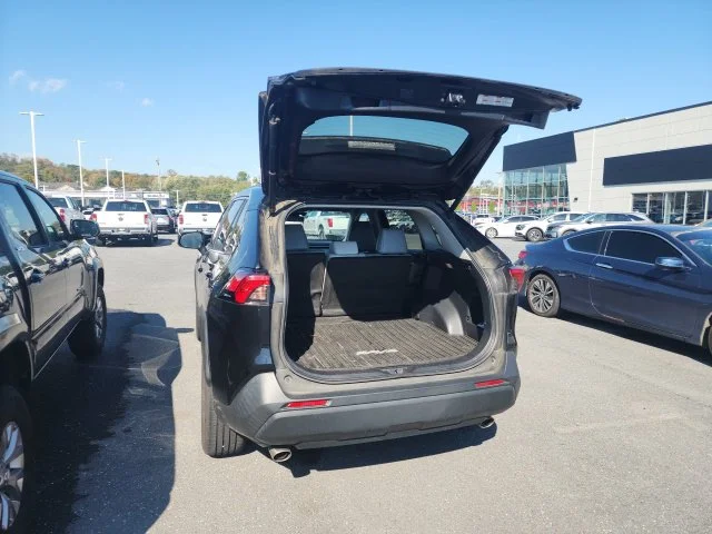 Used 2021 Black Toyota XLE Premium image 8