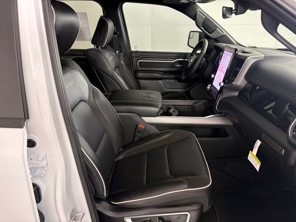 New 2026 Bright White Clear-Coat Exterior Paint RAM Laramie image 40