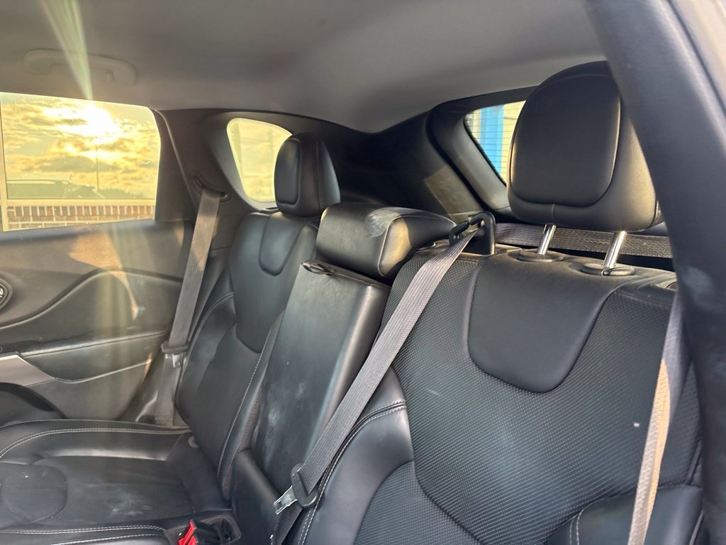 Used 2019 Billet Silver Metallic Clearcoat Jeep Limited image 38