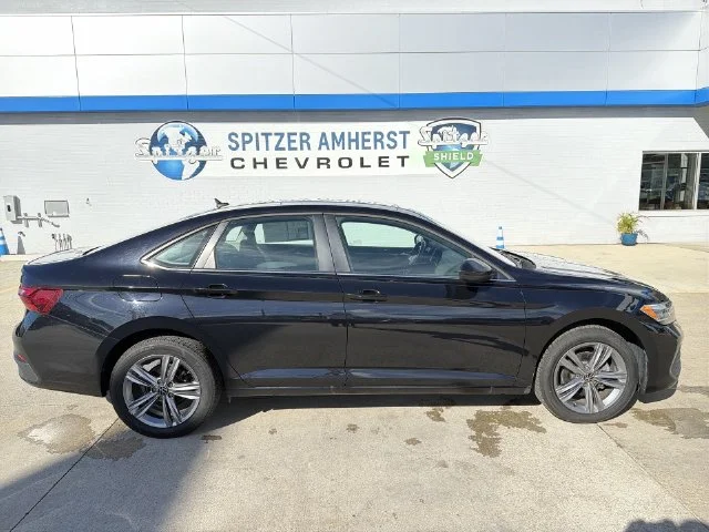 Certified Used 2024  Volkswagen 1.5T SE image 17