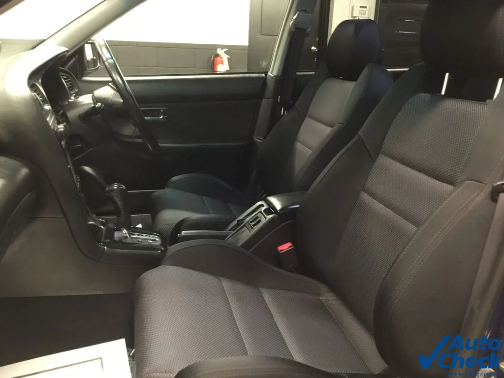 Used 2001 Blue Subaru GT image 23