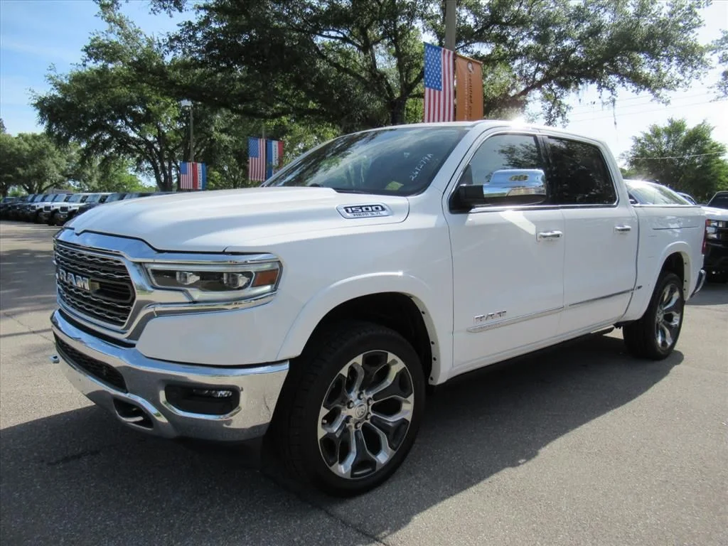 Used 2022 White Ram Limited image 3