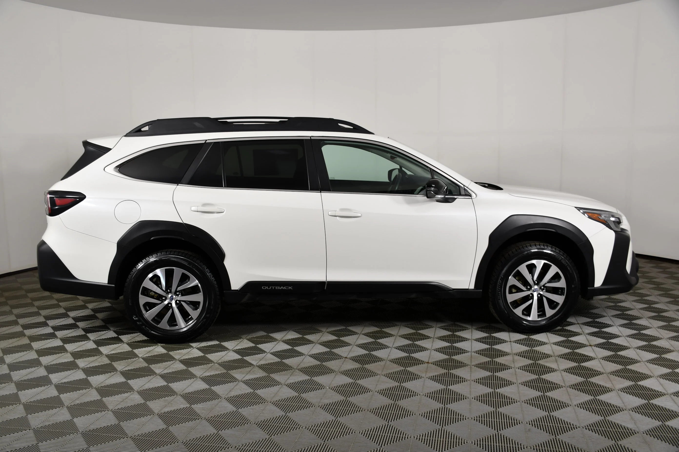 Used 2024 Crystal White Pearl Subaru Premium image 5