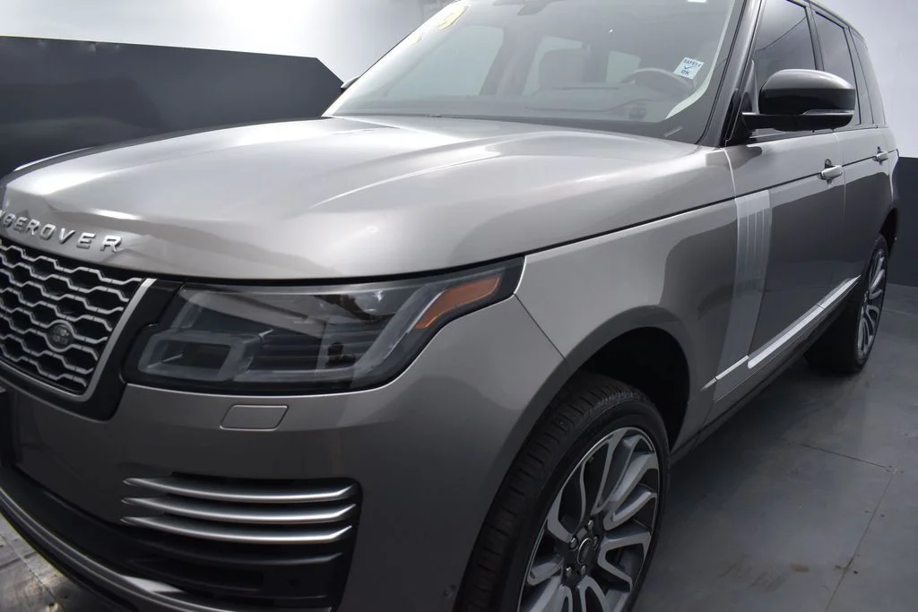 Used 2019 Silver Land Rover 5.0L V8 Supercharged Autobiography image 36