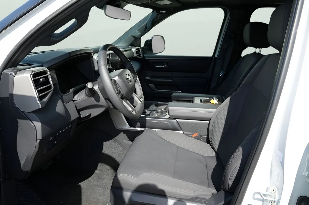 Used 2026 Ice Cap Toyota SR5 image 21