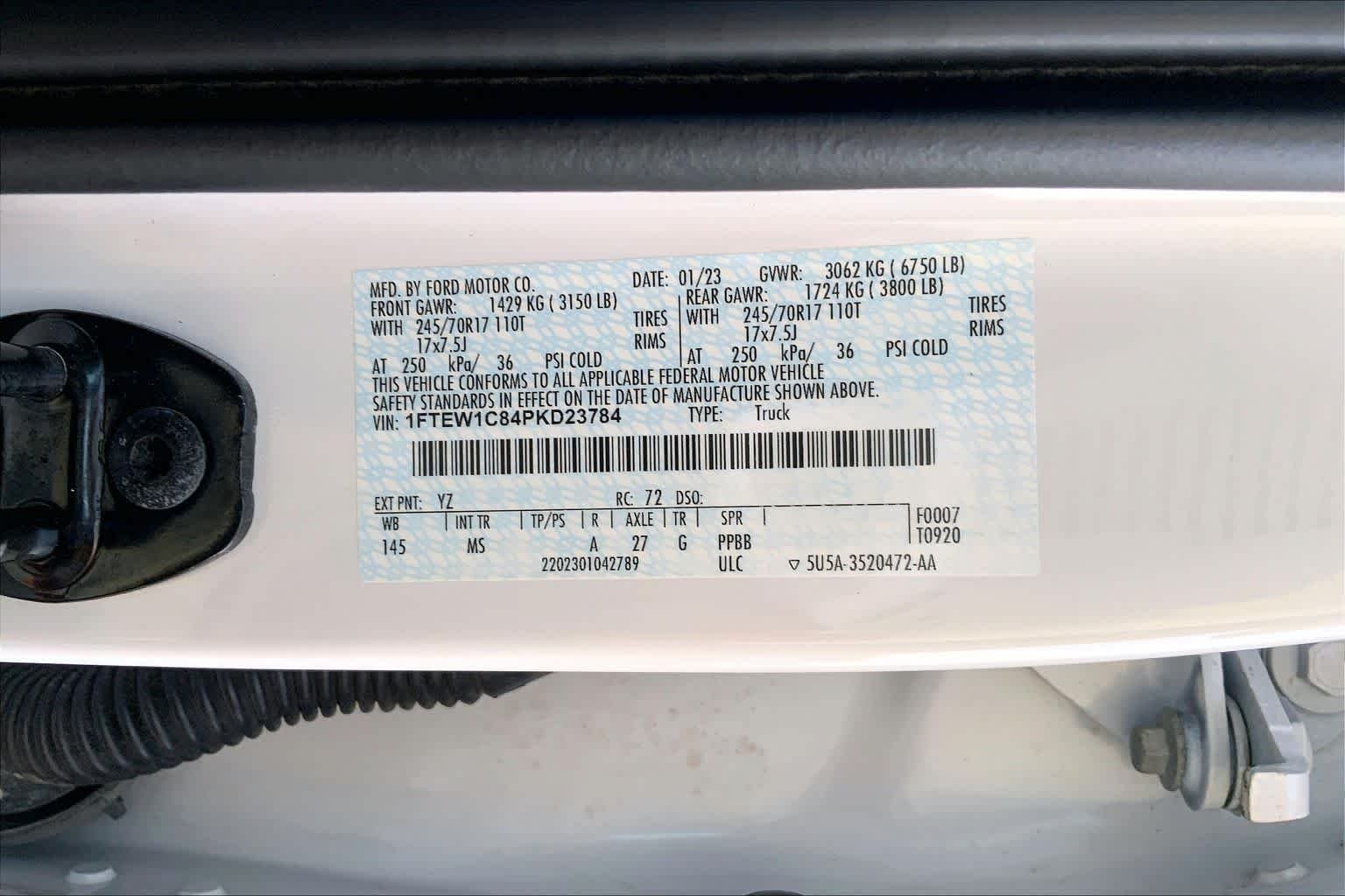 Used 2023 Oxford White Ford XLT image 30