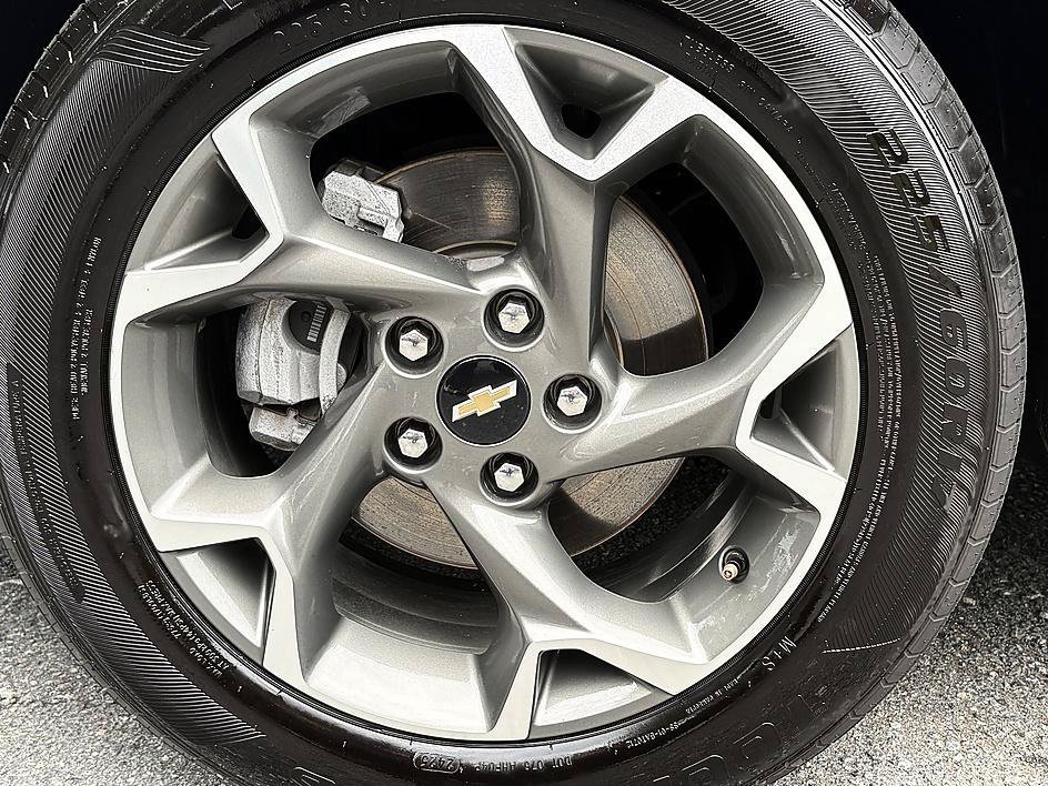 Used 2024 Blue Glow Metallic Chevrolet LT image 8